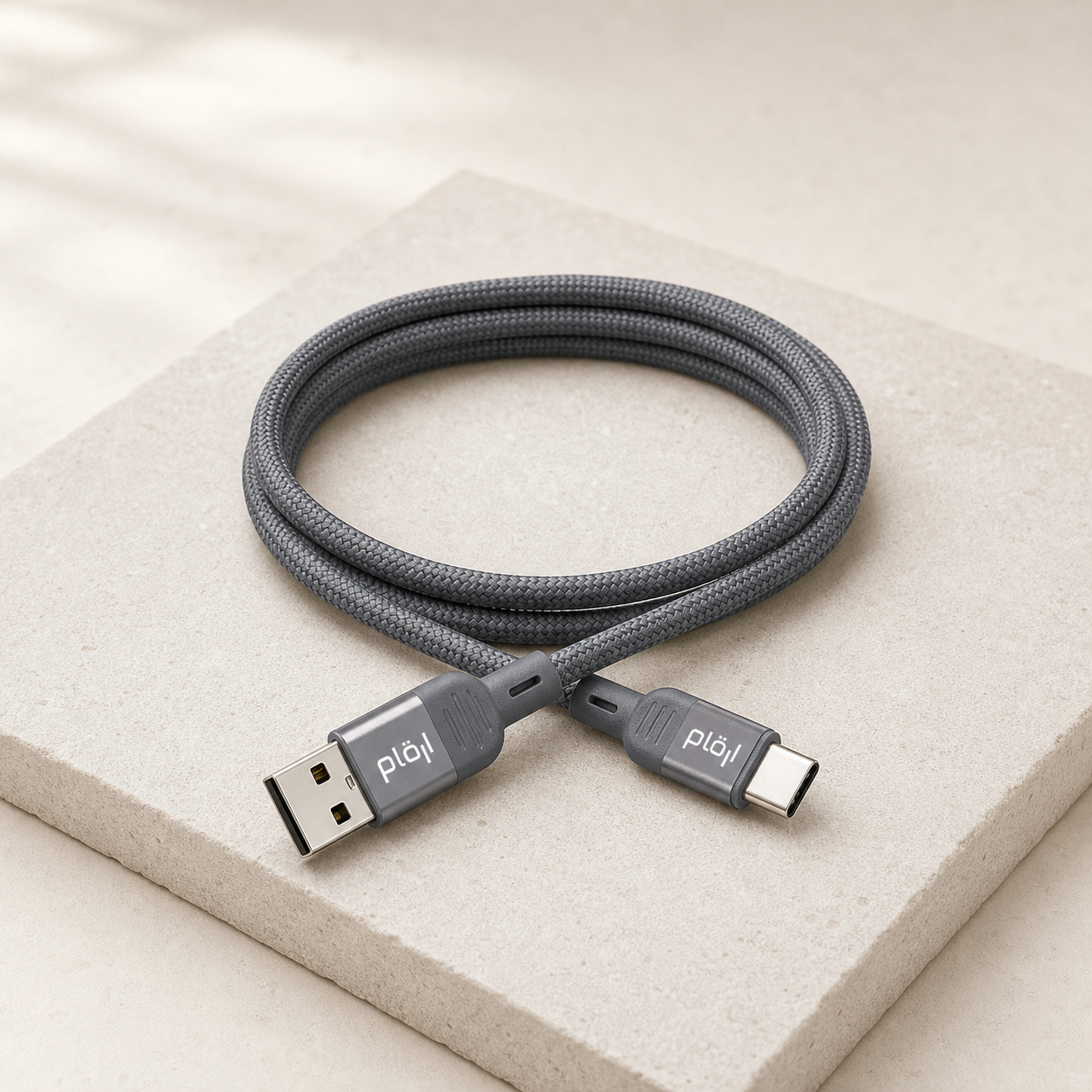 كابل USB-A إلى Type-C رمادي مضفّر